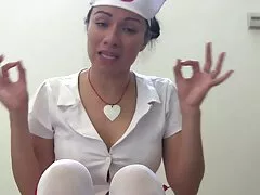 රුසියානු ආයතනය: Tiffany Tatum සහ Casey Nortman සංගීත ගුරුවරයා සංවේදී ත්‍රිත්වයක් සඳහා පොළඹවයි