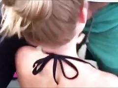 Busty MILF මව්වරුන්ගේ දිනය ගුද සම්බාහනය සමඟ සමරයි