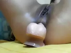 රෙඩ්හෙඩ් යෞවනයා පිටුපසින් BBC රැගෙන යයි